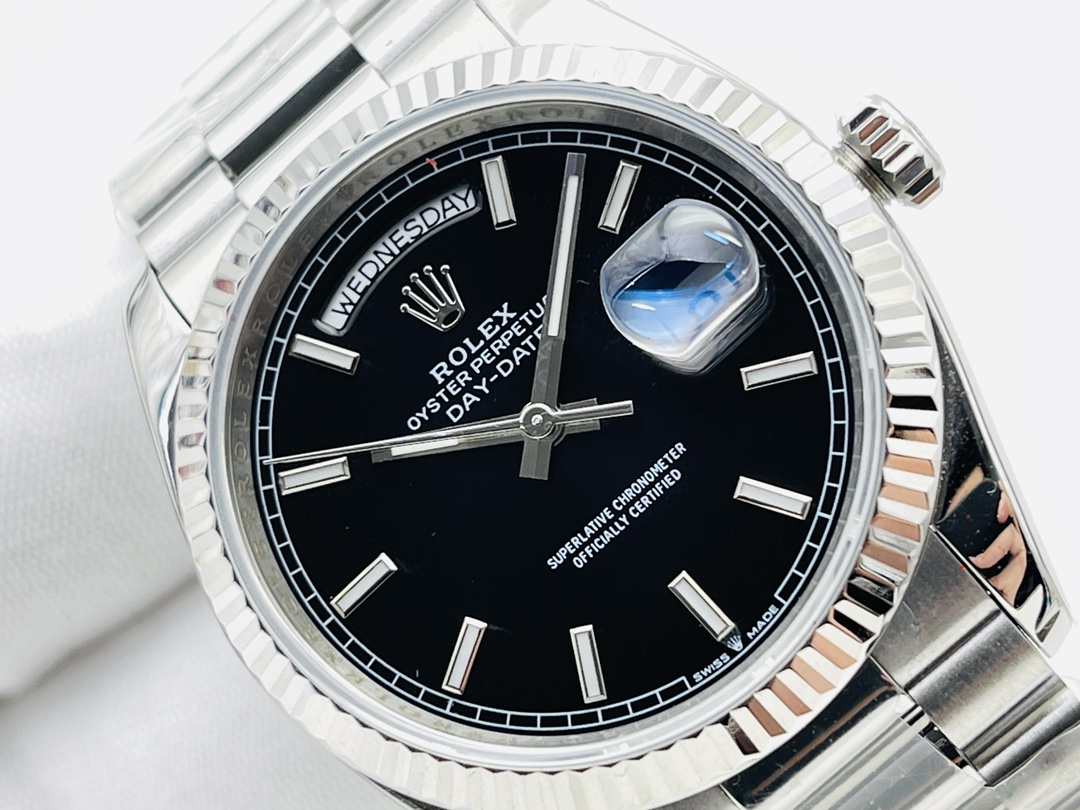 Rolex Day-Date 36 mm Watch – IW-3214 - Image 4