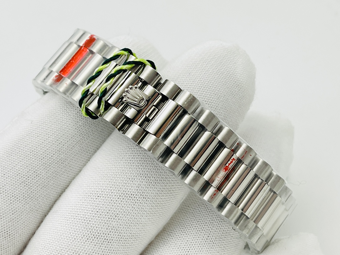Rolex Day-Date 36 mm Watch – IW-3214 - Image 9