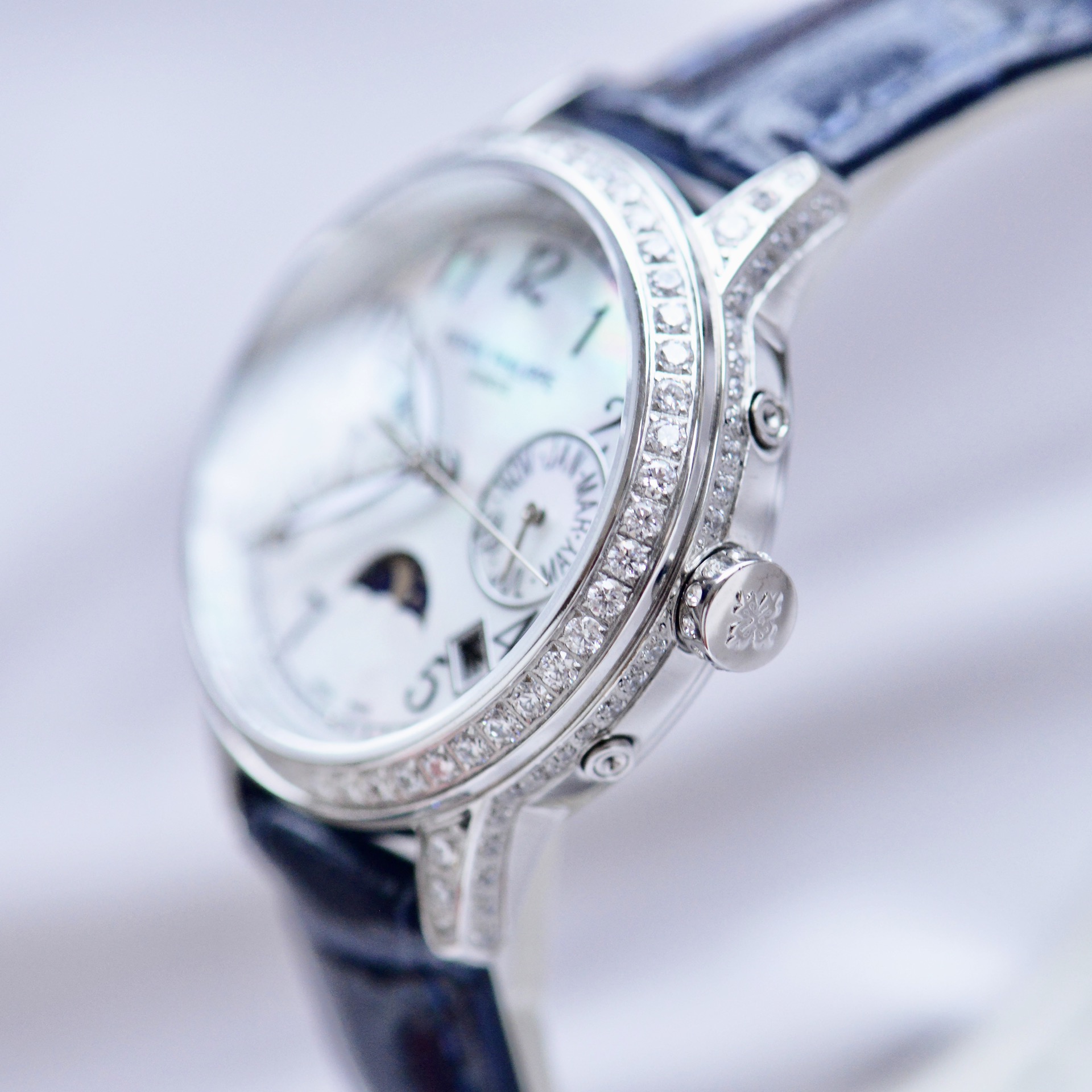 Patek Philippe Classic Perpetual Calendar Watch – IW-2725 - Image 6