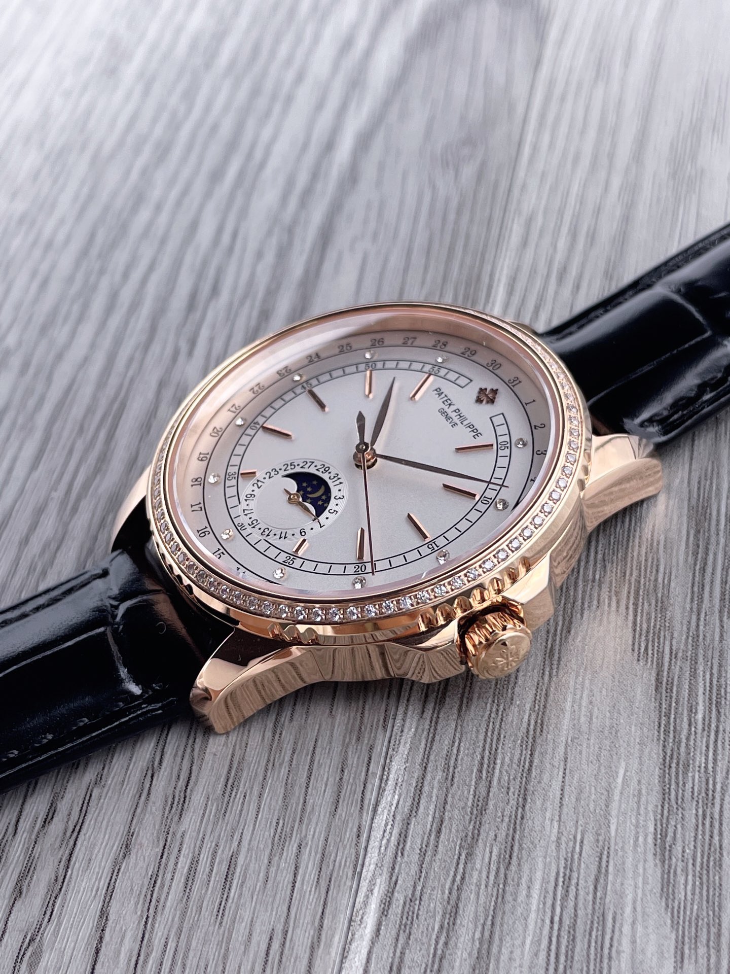 Patek Philippe Classic Moonphase Watch – IW-2726 - Image 8