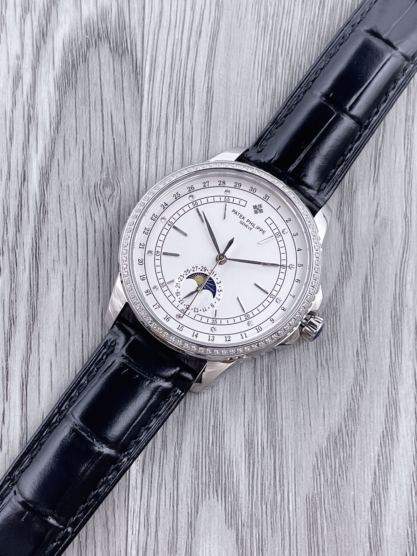 Patek Philippe Classic Moonphase Watch – IW-2726 - Image 2