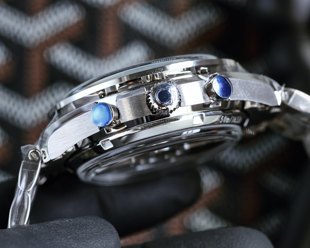 Omega Speedmaster Chronograph 44 mm Watch – IW-1548 - Image 4
