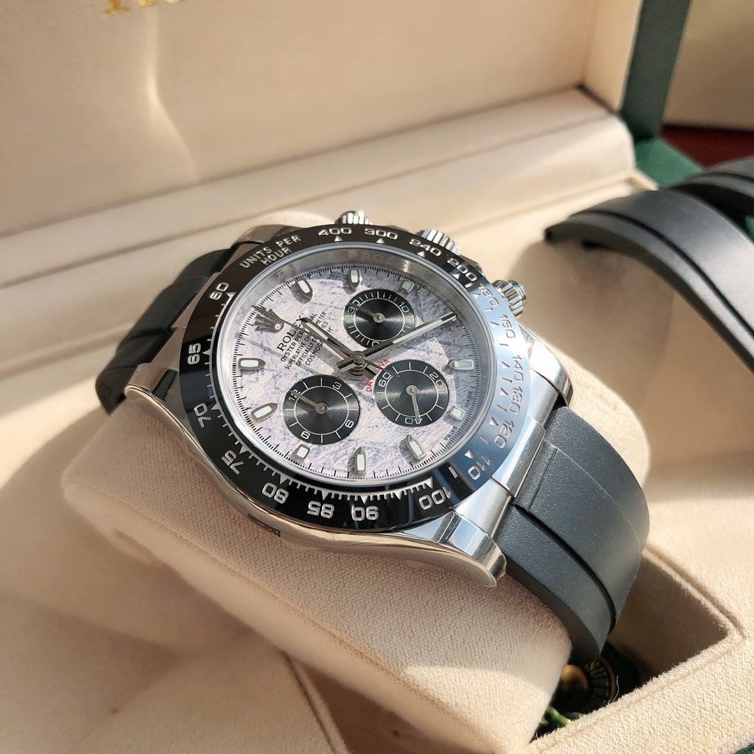 Rolex Daytona Chronograph Watch – IW-0128 - Image 4
