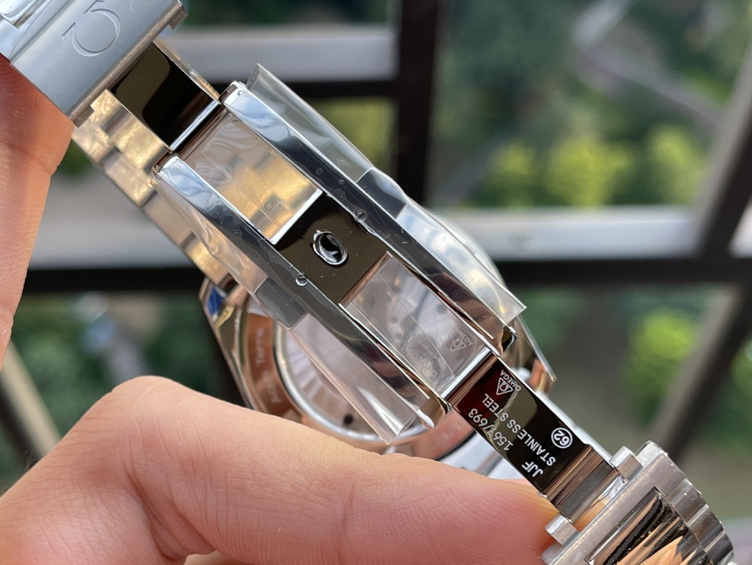 Omega Classic Watch – IW-1529 - Image 8