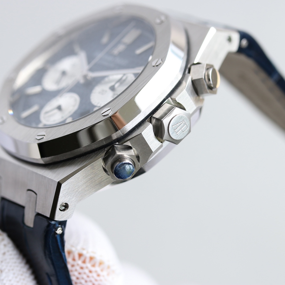 Audemars Piguet Royal Oak Chronograph 41 mm Watch – IW-2256 - Image 7