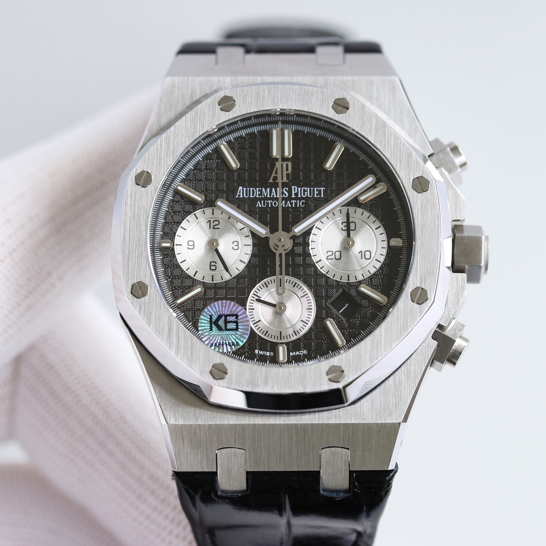 Audemars Piguet Royal Oak Chronograph 41 mm Watch – IW-2253 - Image 2
