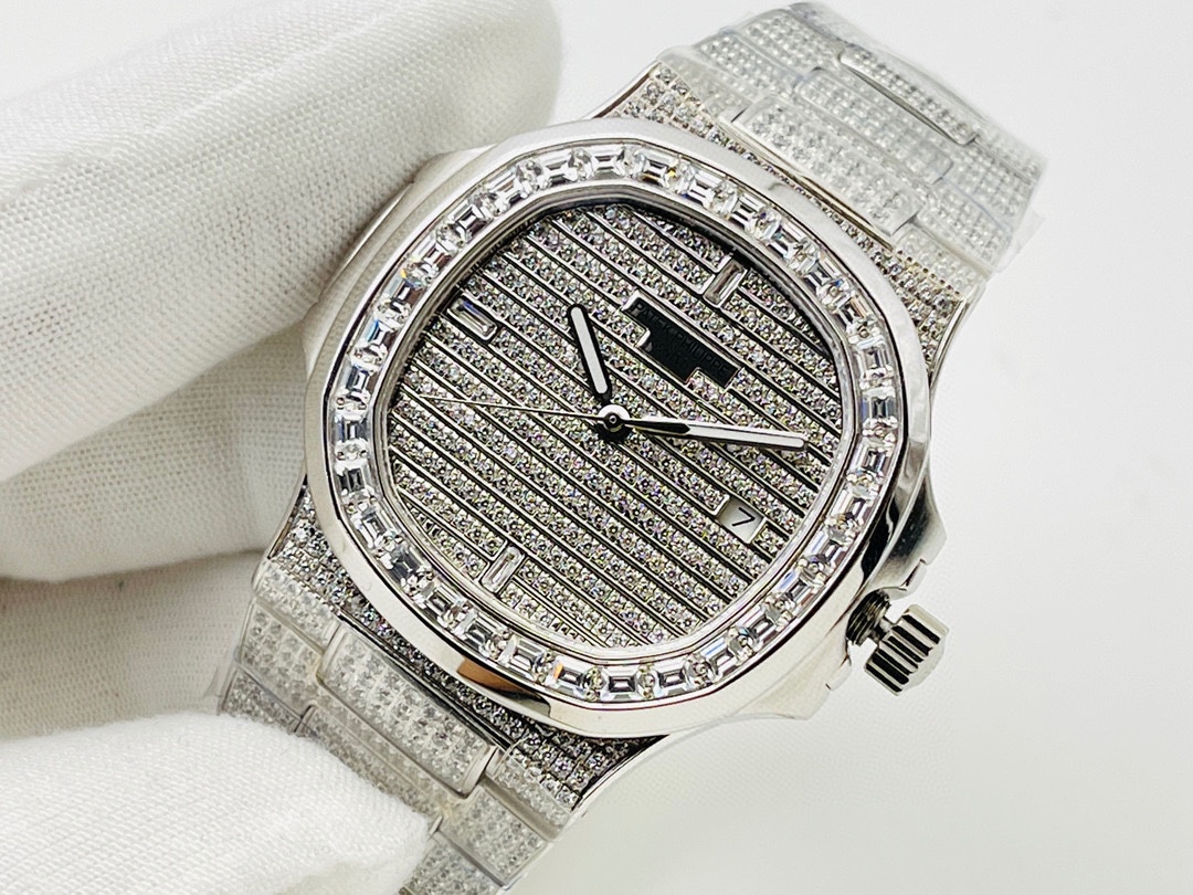 Patek Philippe Nautilus 40 mm Watch – IW-2600 - Image 3