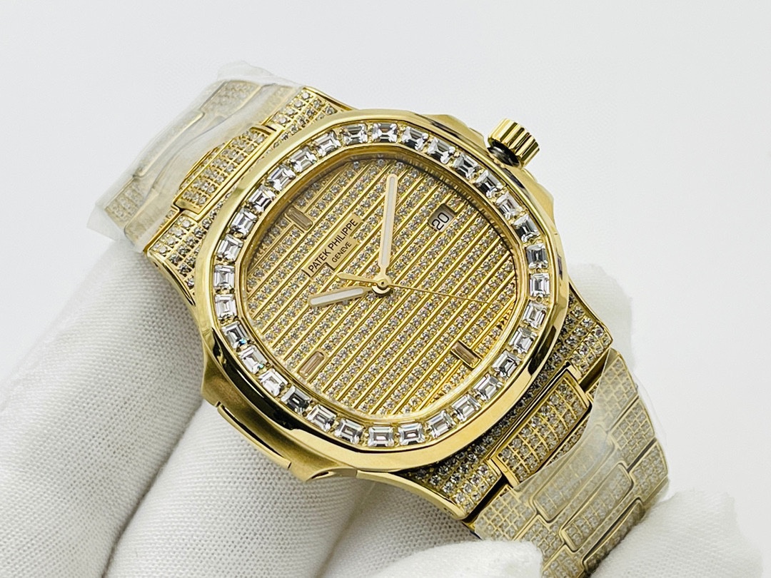 Patek Philippe Nautilus 40 mm Watch – IW-2599