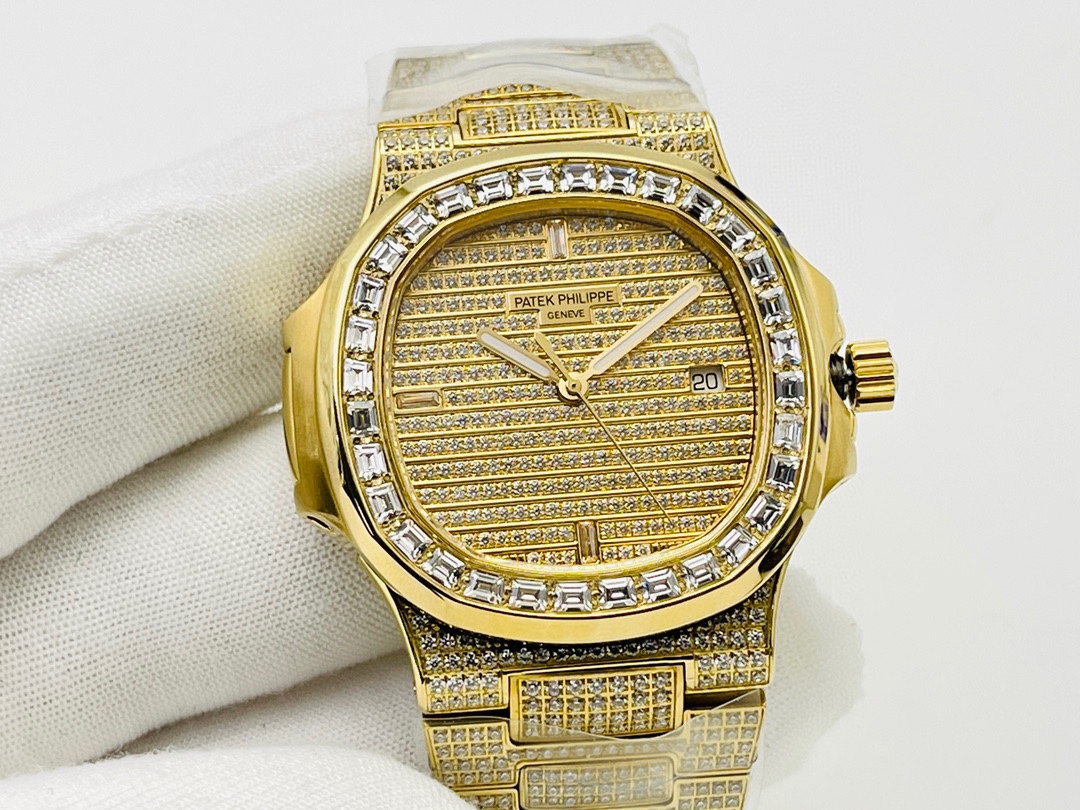 Patek Philippe Nautilus 40 mm Watch – IW-2599 - Image 2
