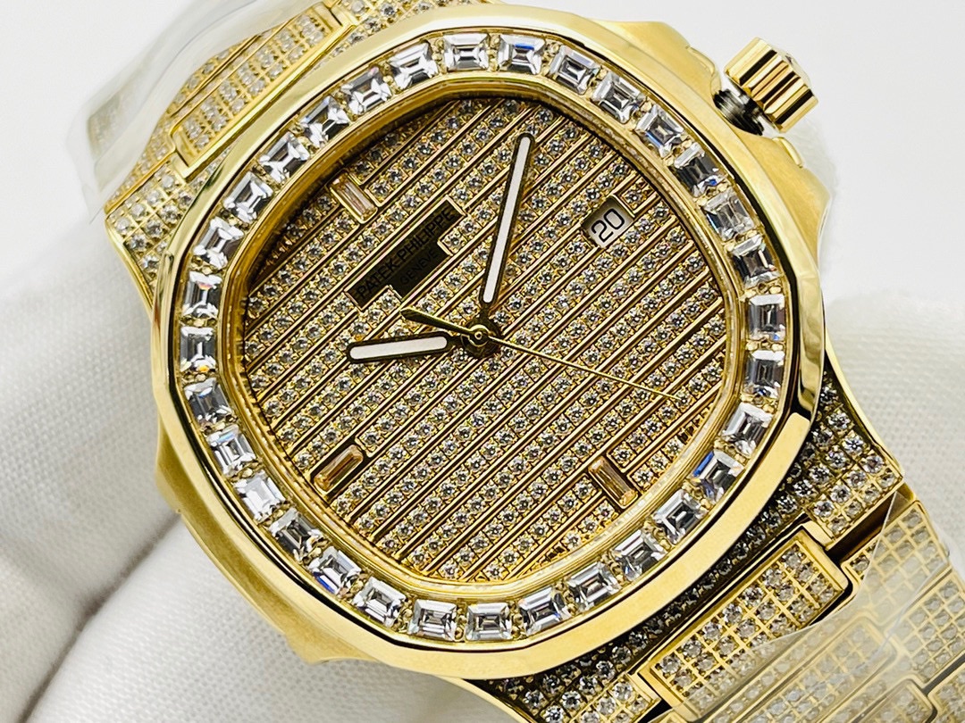 Patek Philippe Nautilus 40 mm Watch – IW-2599 - Image 4