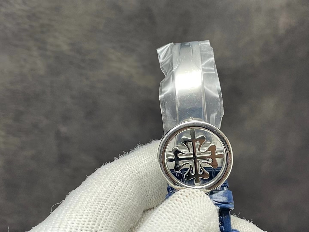Patek Philippe Classic Watch – IW-2711 - Image 8