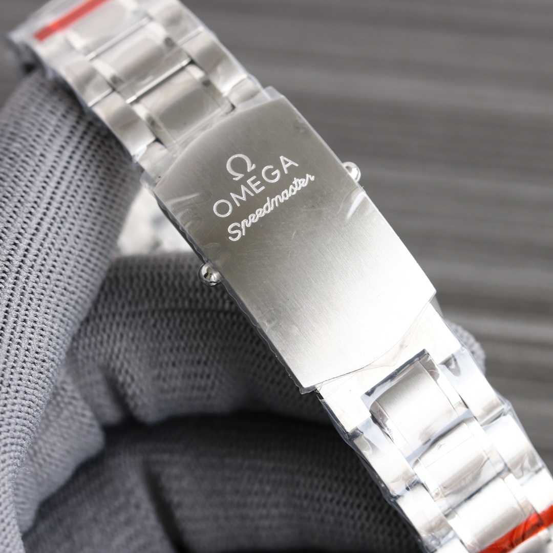 Omega Speedmaster Chronograph 40 mm Watch – IW-1526 - Image 7
