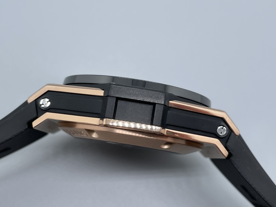 Hublot Classic Chronograph 44 mm Watch – IW-0379 - Image 6