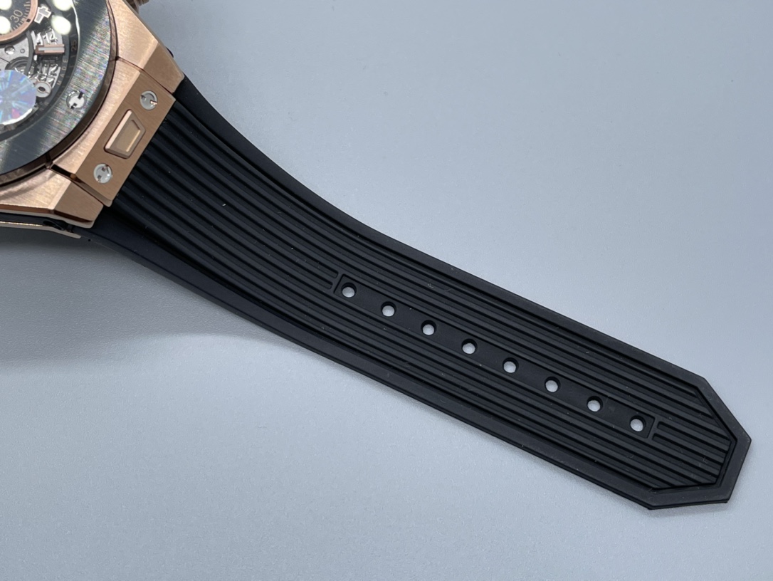 Hublot Classic Chronograph 44 mm Watch – IW-0379 - Image 9
