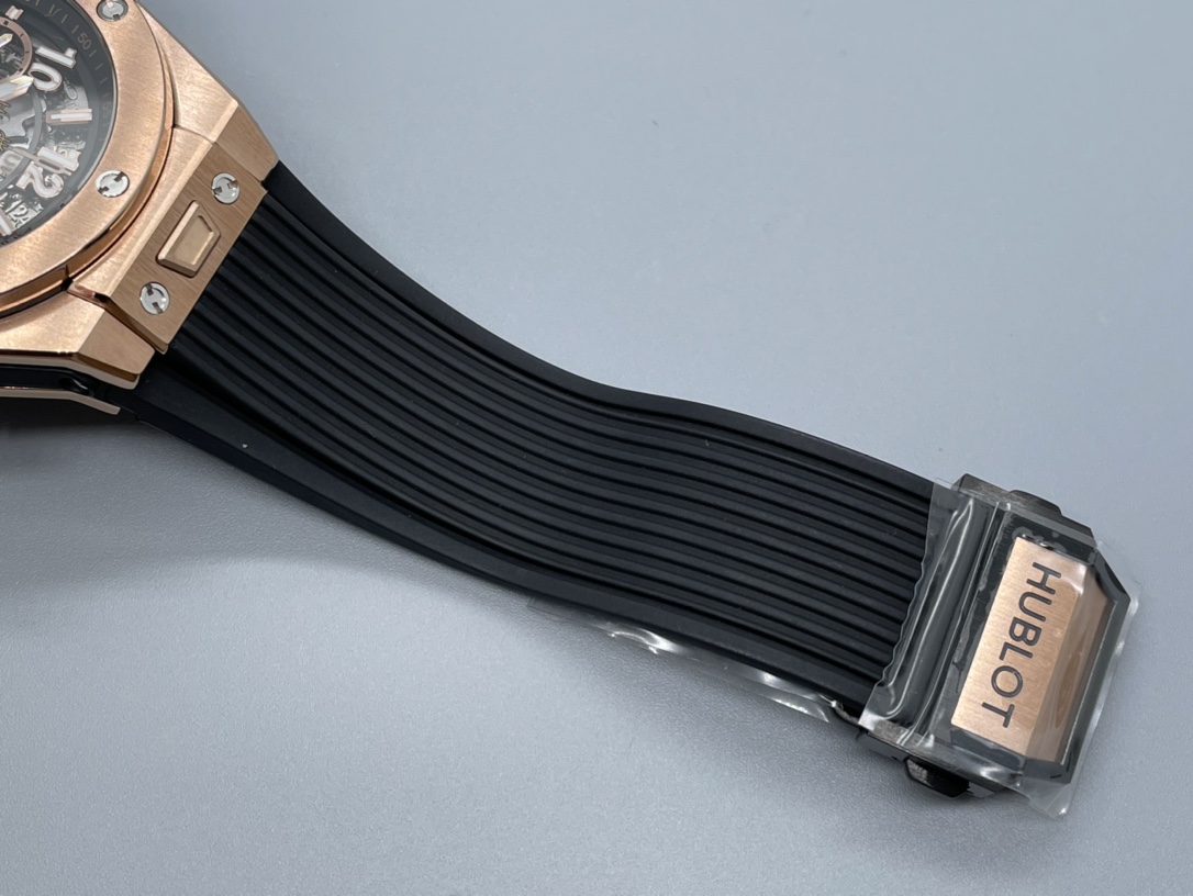 Hublot Classic Chronograph 44 mm Watch – IW-0380 - Image 8