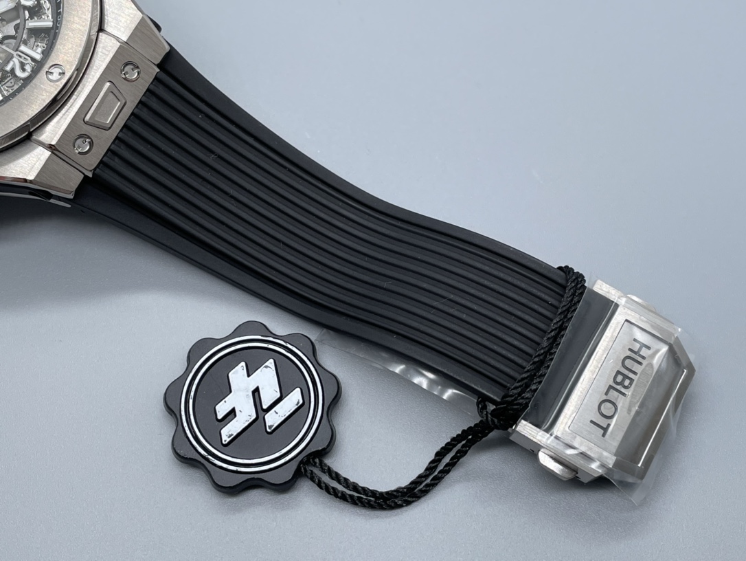 Hublot Classic Chronograph 44 mm Watch – IW-0381 - Image 8