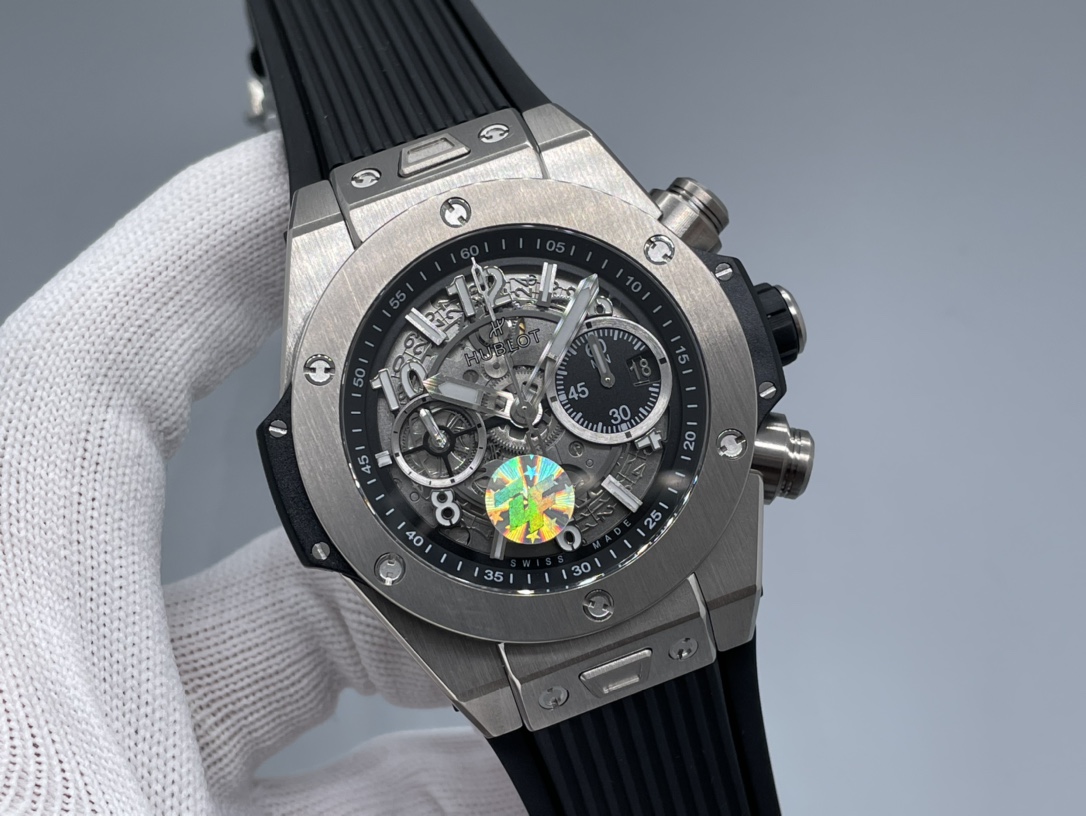 Hublot Classic Chronograph 44 mm Watch – IW-0381 - Image 2