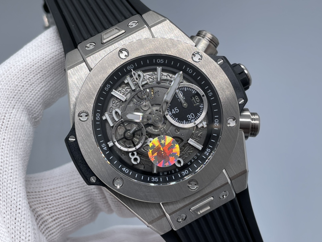 Hublot Classic Chronograph 44 mm Watch – IW-0381 - Image 4