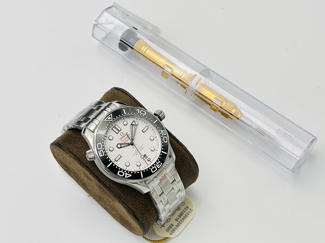 Omega Seamaster 42 mm Watch – IW-1464