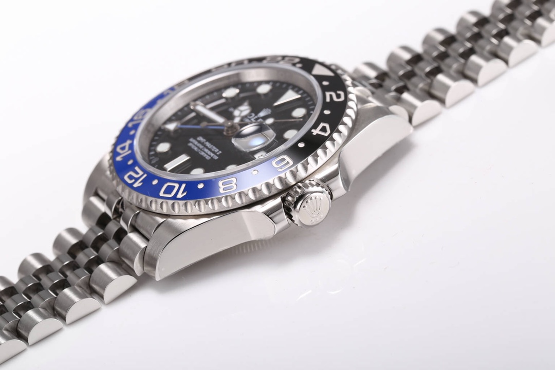 Rolex GMT-Master II Blue and Black Bezel Luminous Watch – IW-0238 - Image 5
