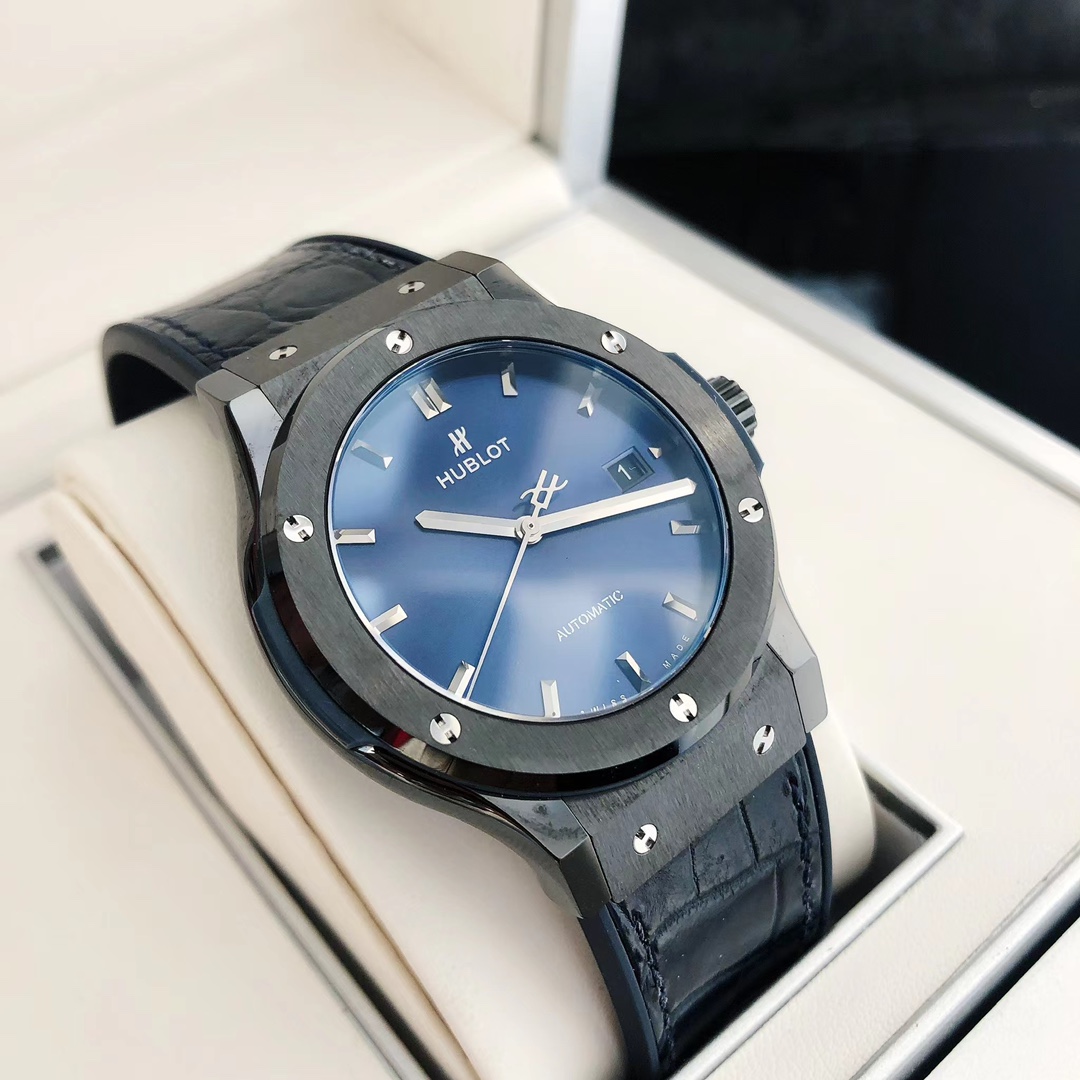 Hublot Classic 42 mm Watch – IW-0373 - Image 5