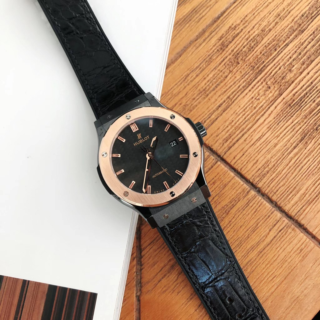 Hublot Classic 42 mm Watch – IW-0374 - Image 2