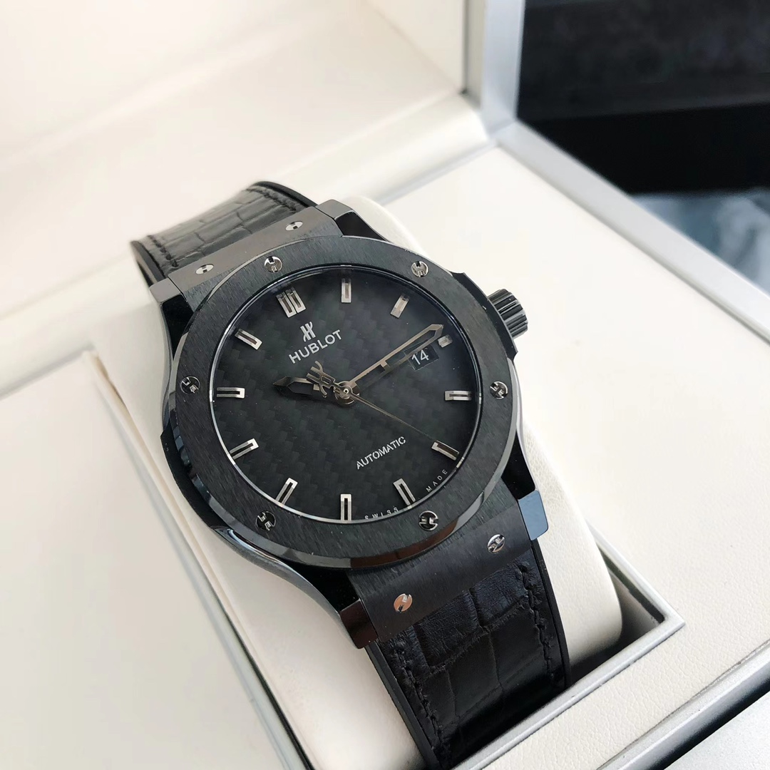 Hublot Classic 42 mm Watch – IW-0375 - Image 5