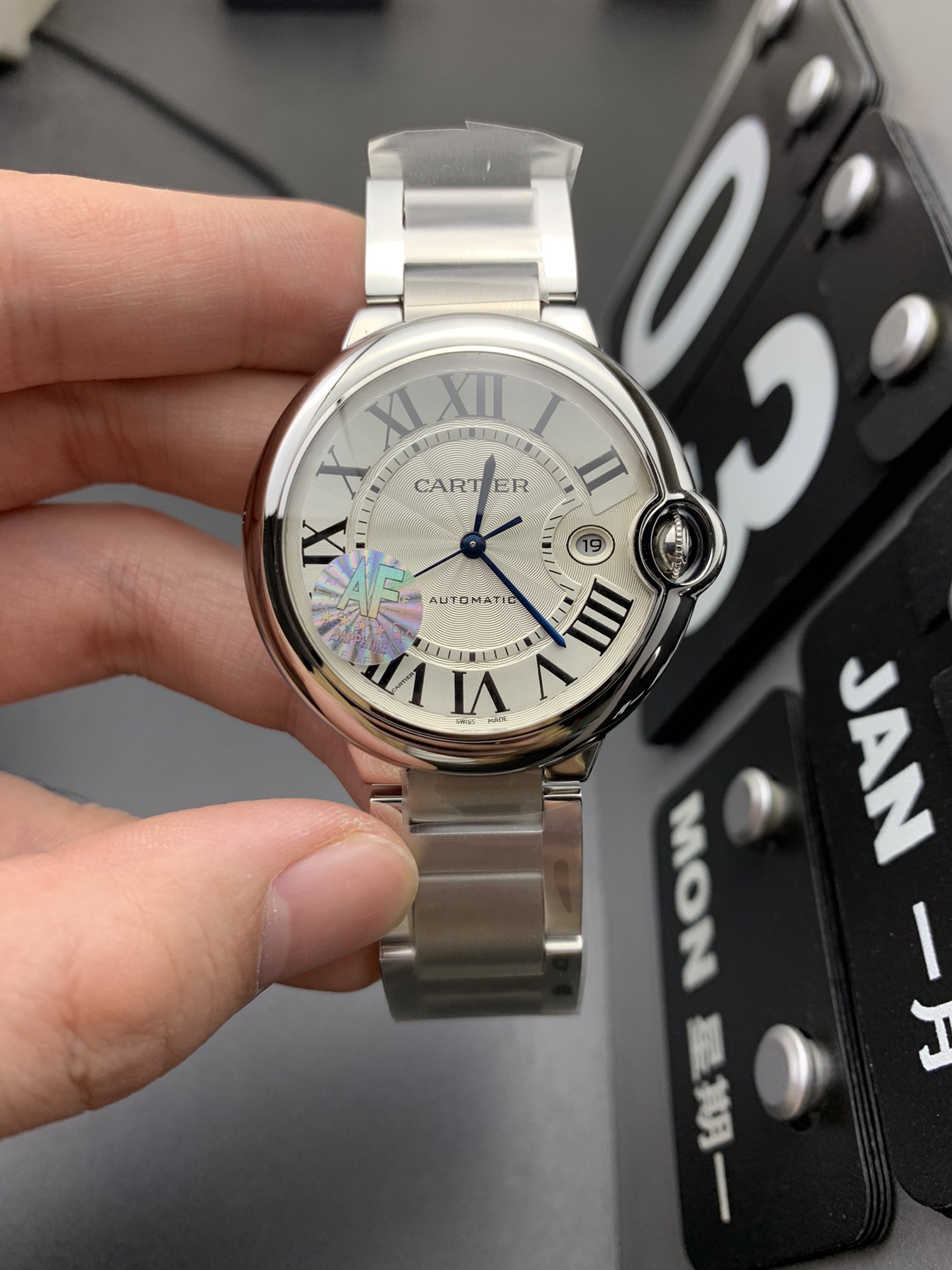 Classic Watch – IW-1744