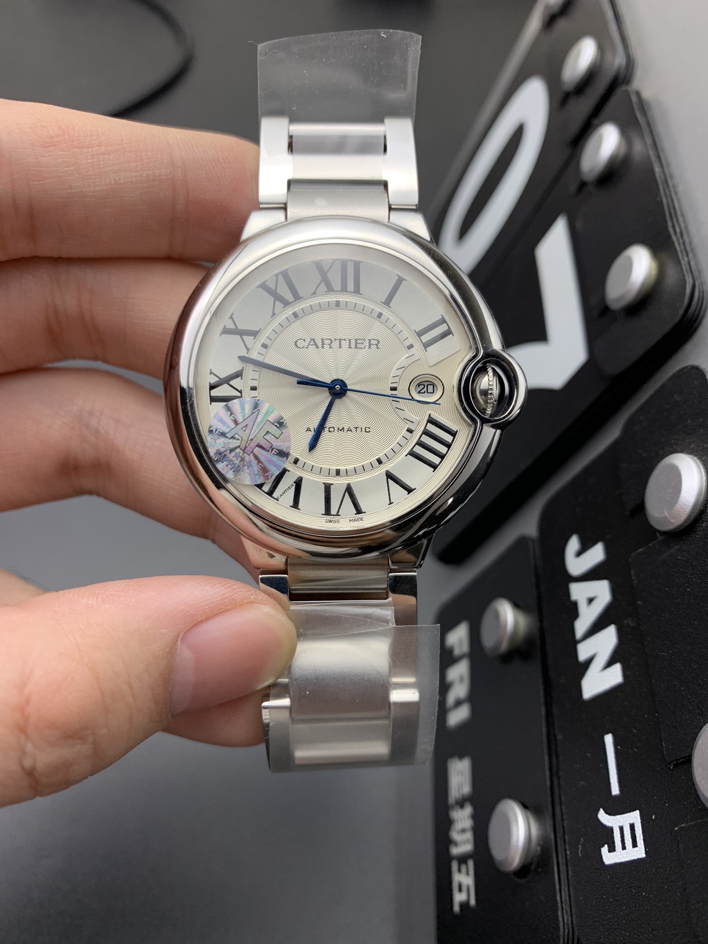 Classic Watch – IW-1730