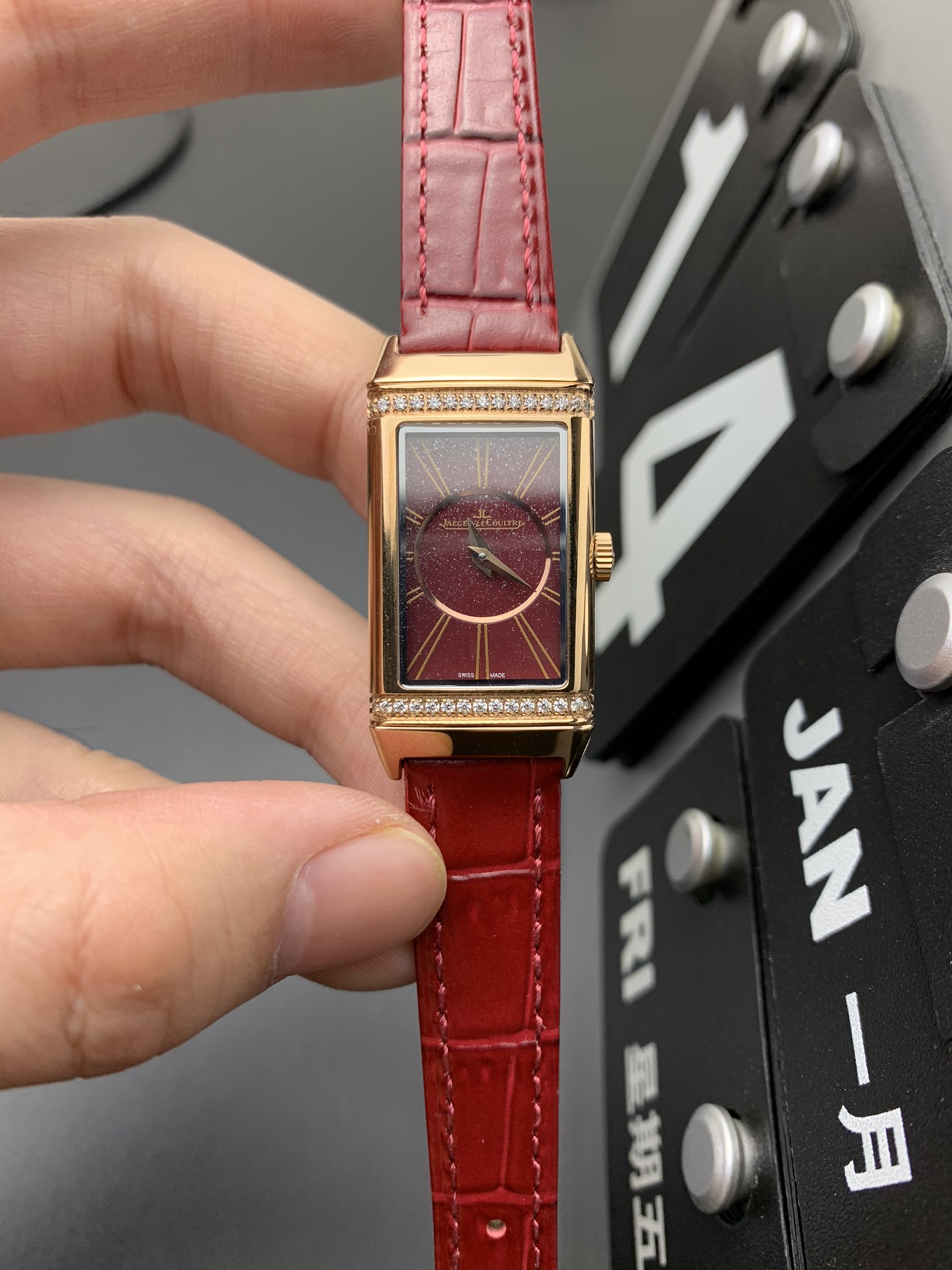 Jaeger-LeCoultre Classic Watch – IW-0478