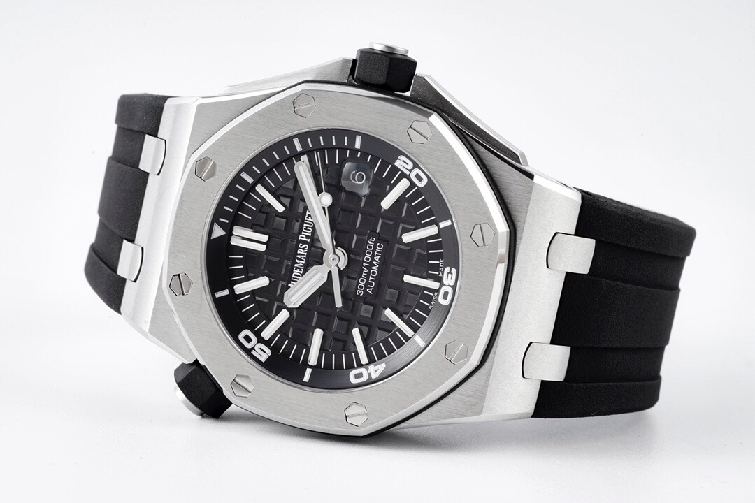 Audemars Piguet Classic Luminous 42 mm Watch – IW-2231 - Image 5