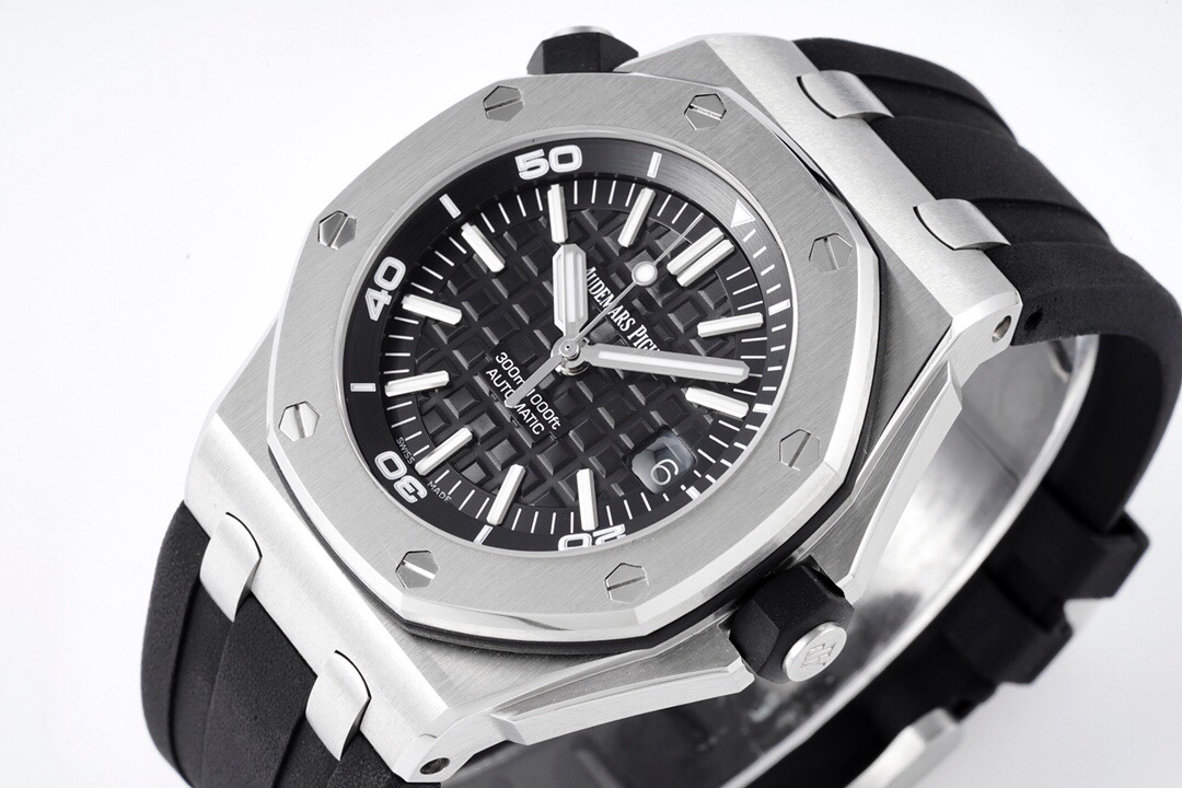 Audemars Piguet Classic Luminous 42 mm Watch – IW-2231 - Image 4
