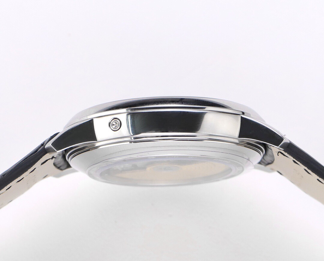 Vacheron Constantin Classic 42.5 mm Watch – IW-1126 - Image 5