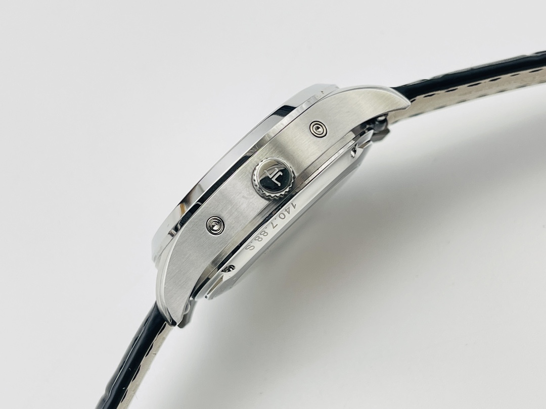 Jaeger-LeCoultre Master Control Moonphase Watch – IW-0500 - Image 5