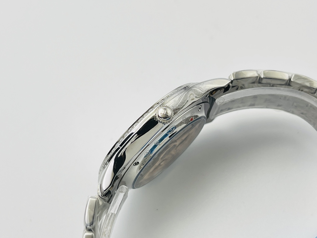 Jaeger-LeCoultre Master Control 40 mm Watch – IW-0501 - Image 5