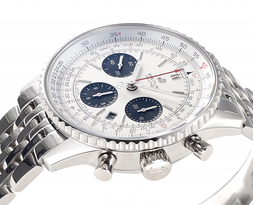 Breitling Classic Chronograph 43 mm Watch – IW-2225 - Image 4