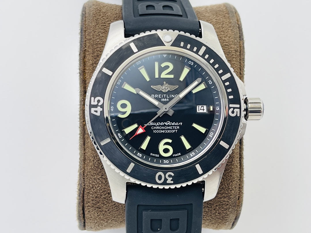Breitling Classic 46 mm Watch – IW-0652