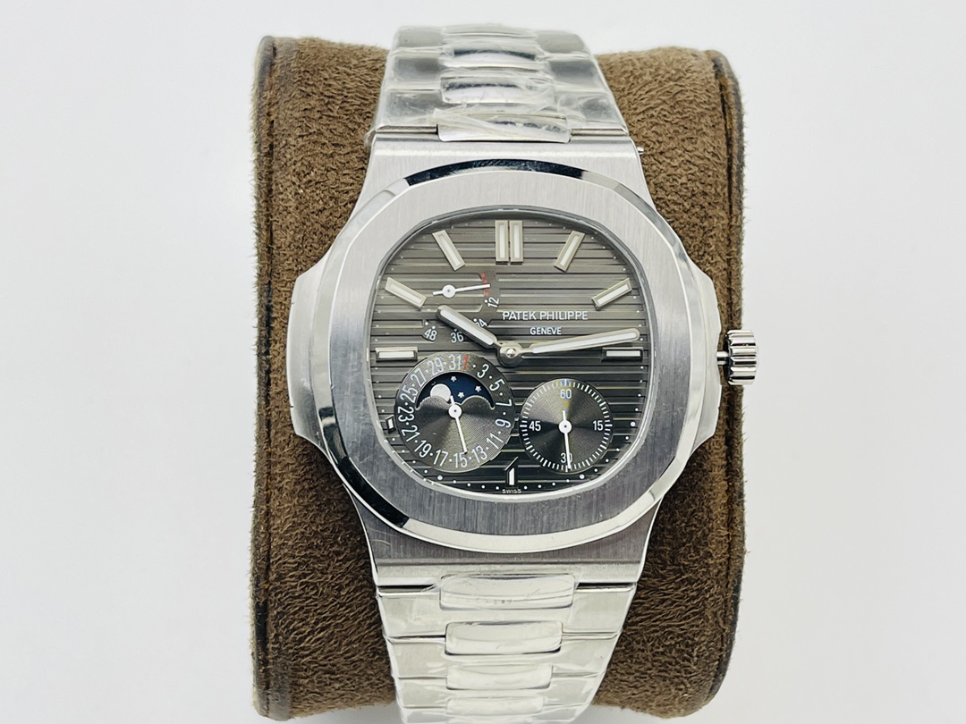 Patek Philippe Nautilus Moonphase 40 mm Watch – IW-2602