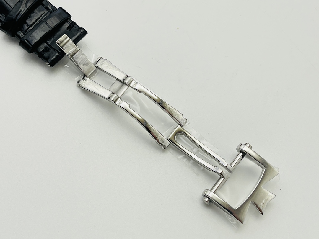 Classic Perpetual Calendar Watch – IW-1069 - Image 8