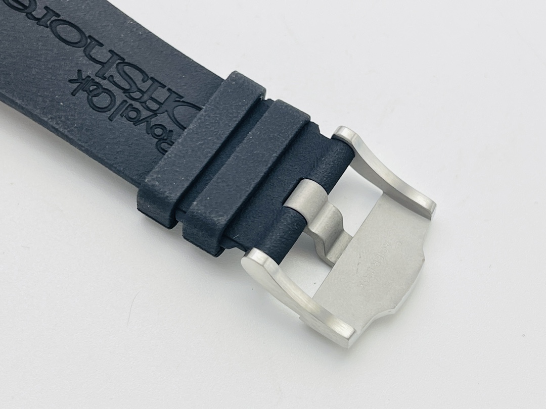 Audemars Piguet Royal Oak Luminous 41 mm Watch – IW-2176 - Image 8