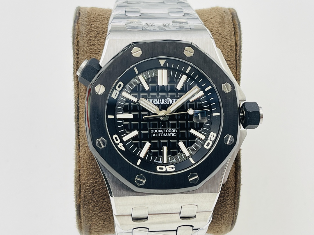Audemars Piguet Royal Oak Luminous 41 mm Watch – IW-2175