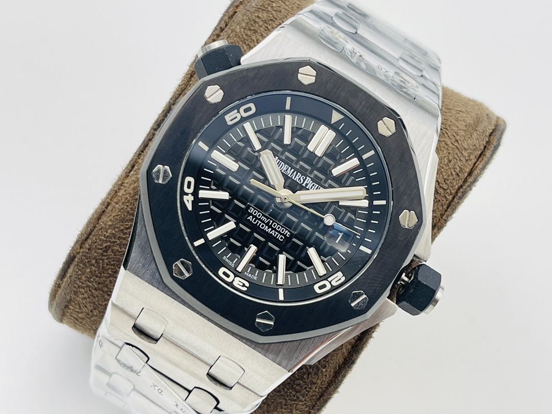 Audemars Piguet Royal Oak Luminous 41 mm Watch – IW-2175 - Image 3