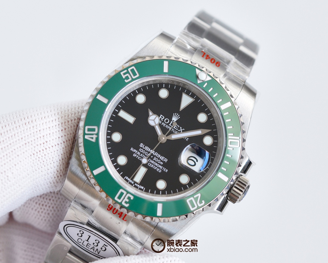 Rolex Black Submariner Ice Blue Luminous 40 mm Watch – IW-0178 - Image 4