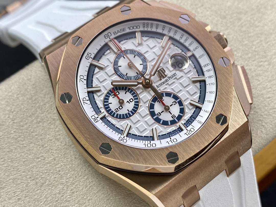 Audemars Piguet Royal Oak Chronograph Watch – IW-2043 - Image 2