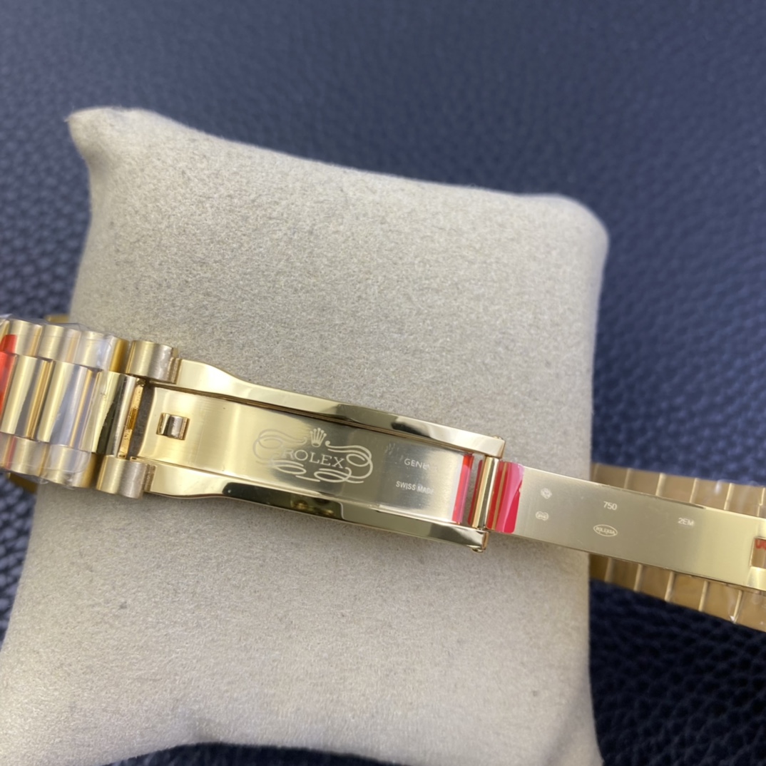 Day-Date Green Dial Watch – IW-3356 - Image 9