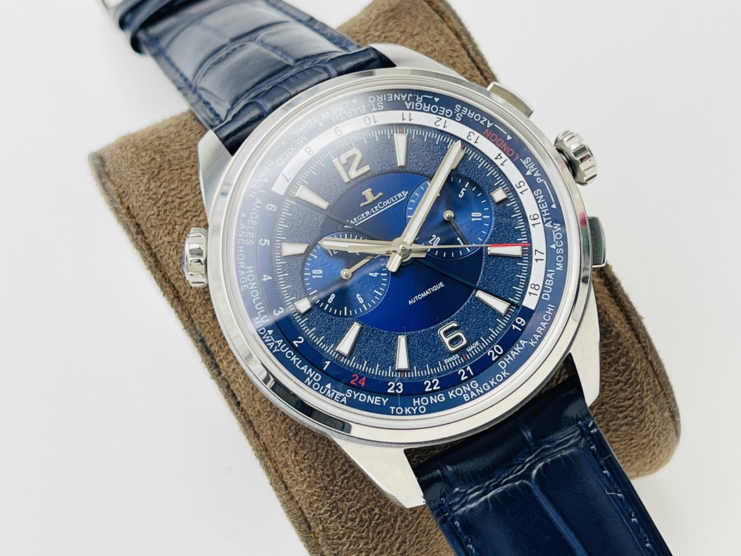 Jaeger-LeCoultre Classic Chronograph 44 mm Watch – IW-0488 - Image 2