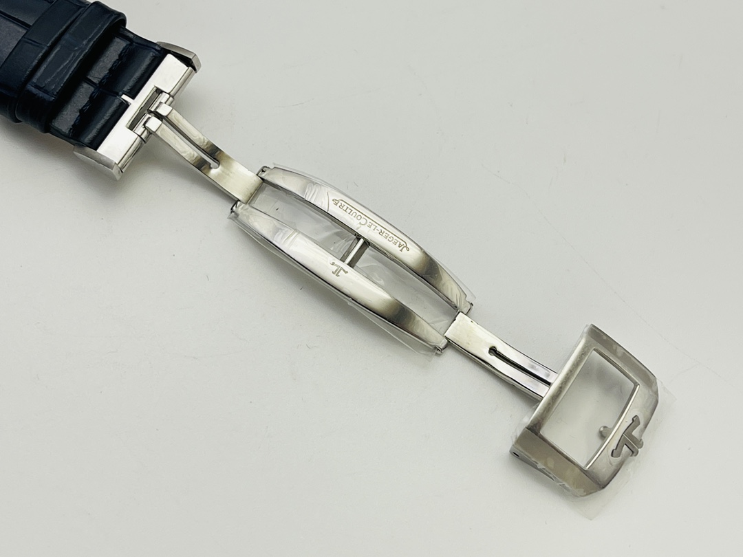 Jaeger-LeCoultre Classic Chronograph 44 mm Watch – IW-0488 - Image 8