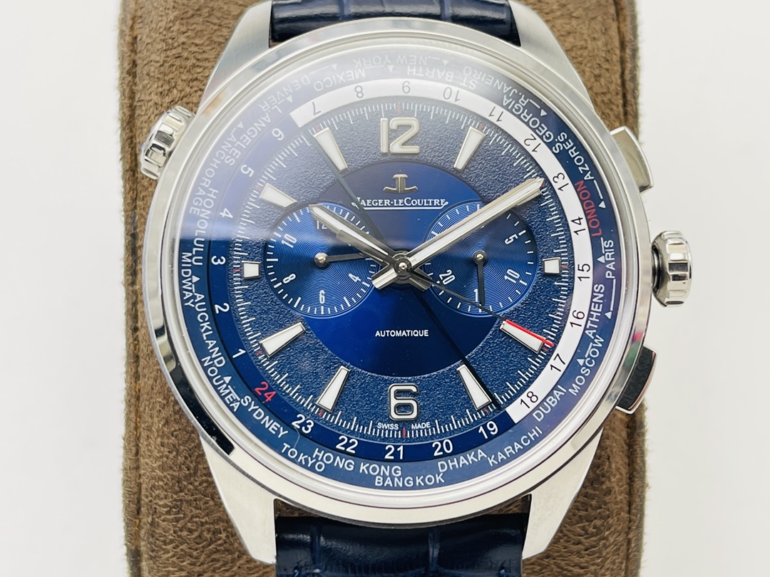 Jaeger-LeCoultre Classic Chronograph 44 mm Watch – IW-0488 - Image 4