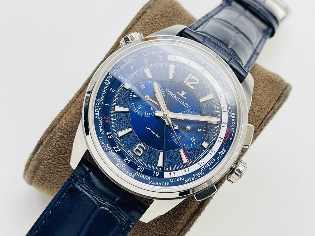 Jaeger-LeCoultre Classic Chronograph 44 mm Watch – IW-0488 - Image 3