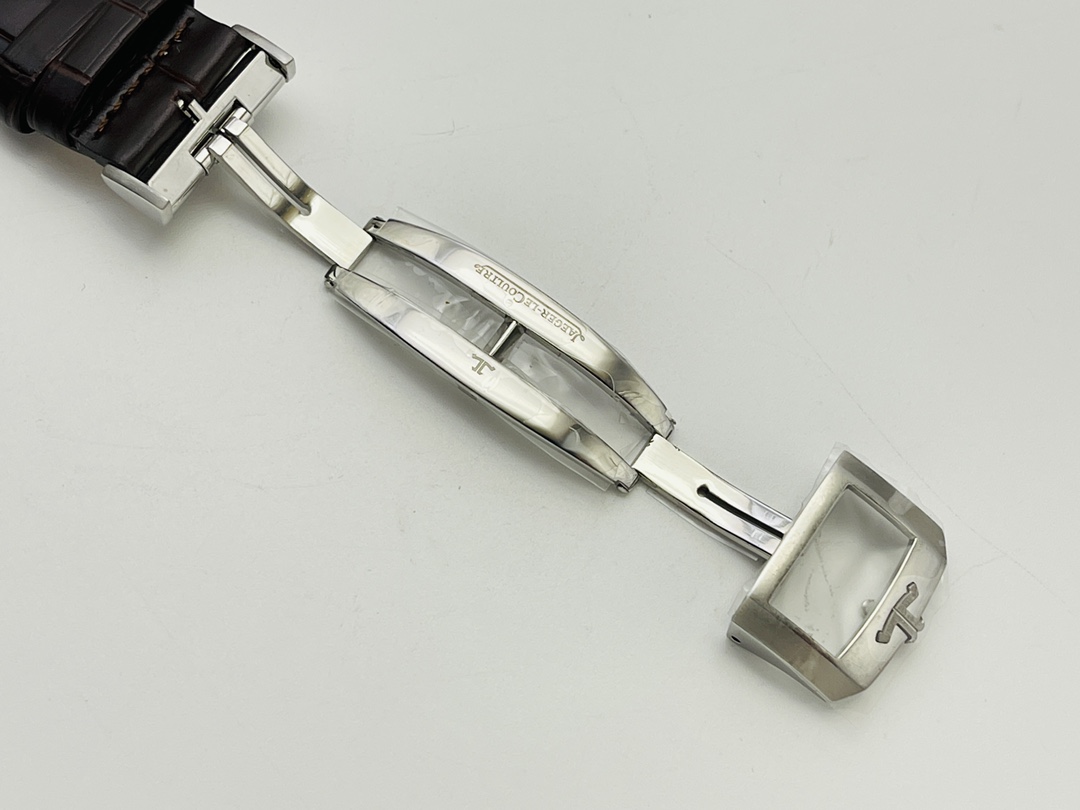 Jaeger-LeCoultre Classic Chronograph 44 mm Watch – IW-0490 - Image 8